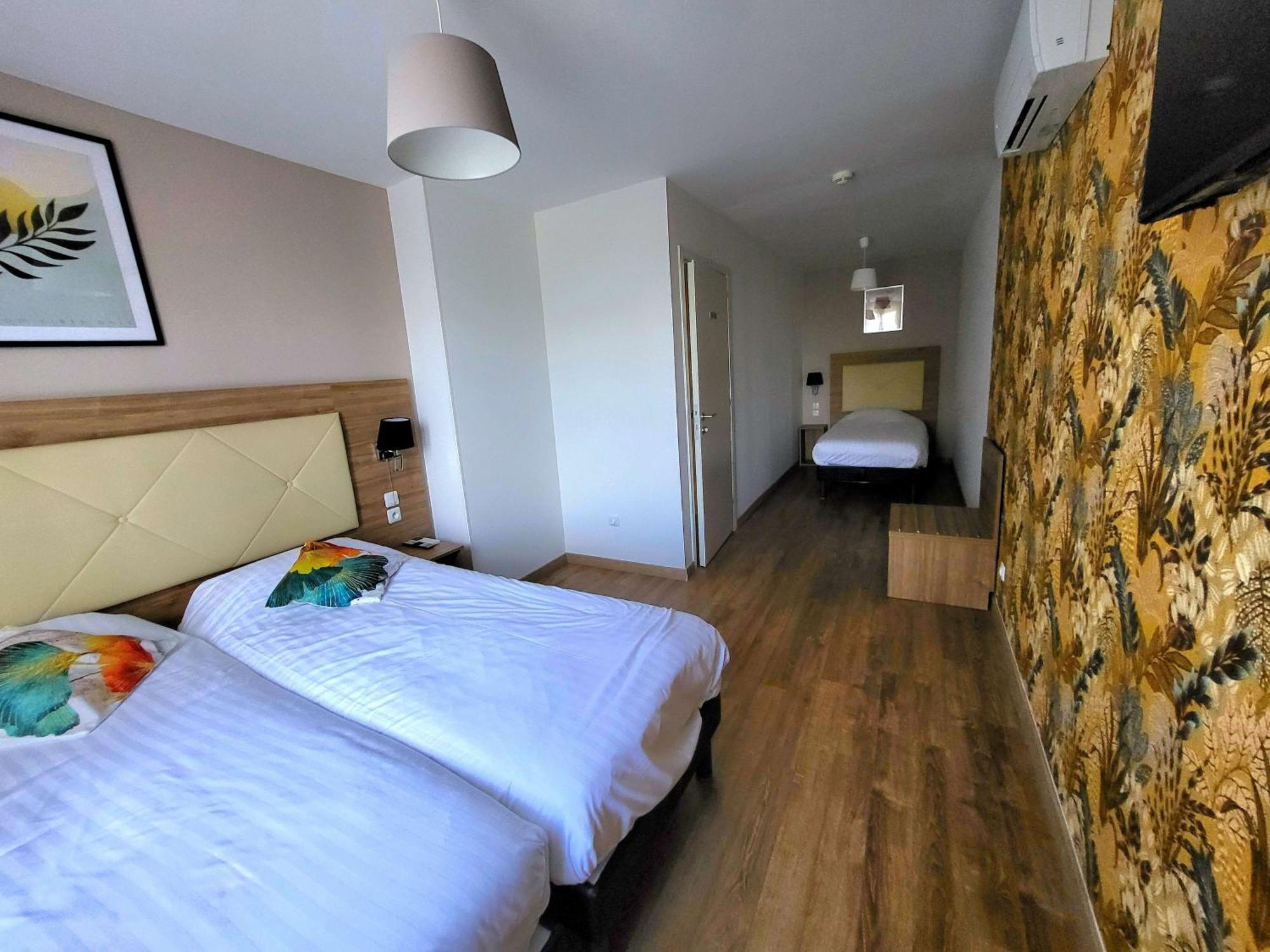 Le Grand Hotel Moliere Pézenas Екстериор снимка