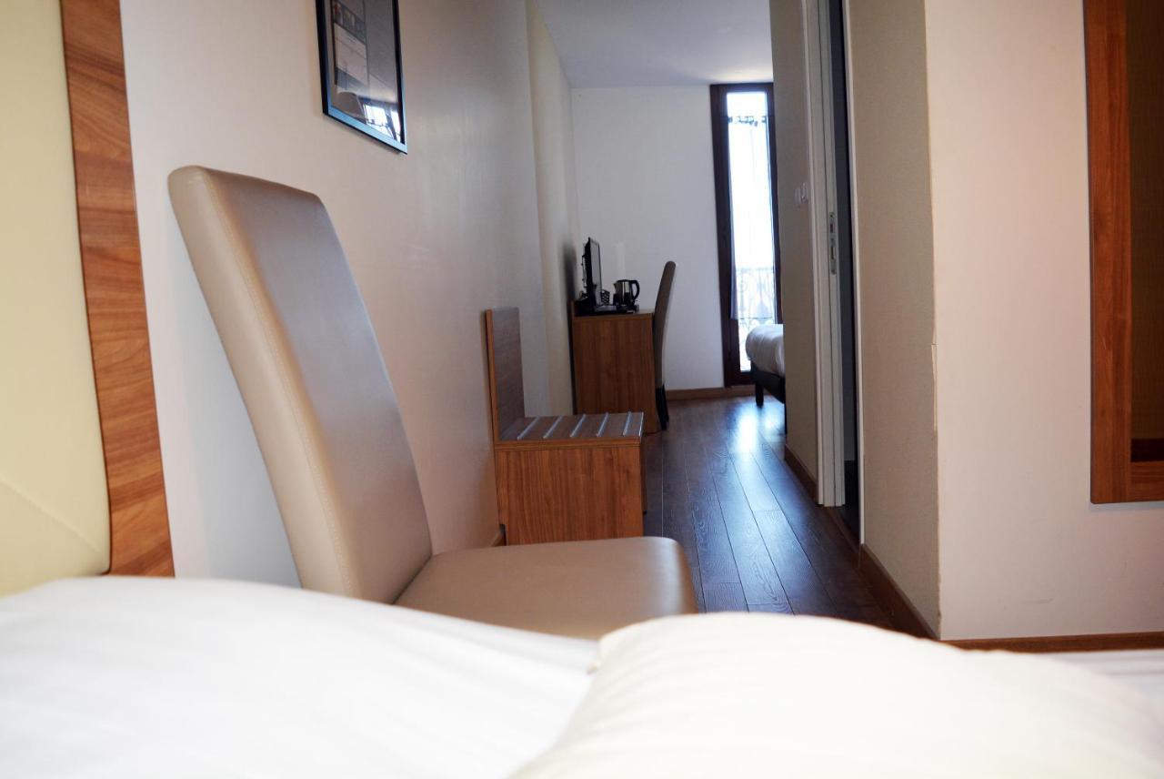 Le Grand Hotel Moliere Pézenas Екстериор снимка