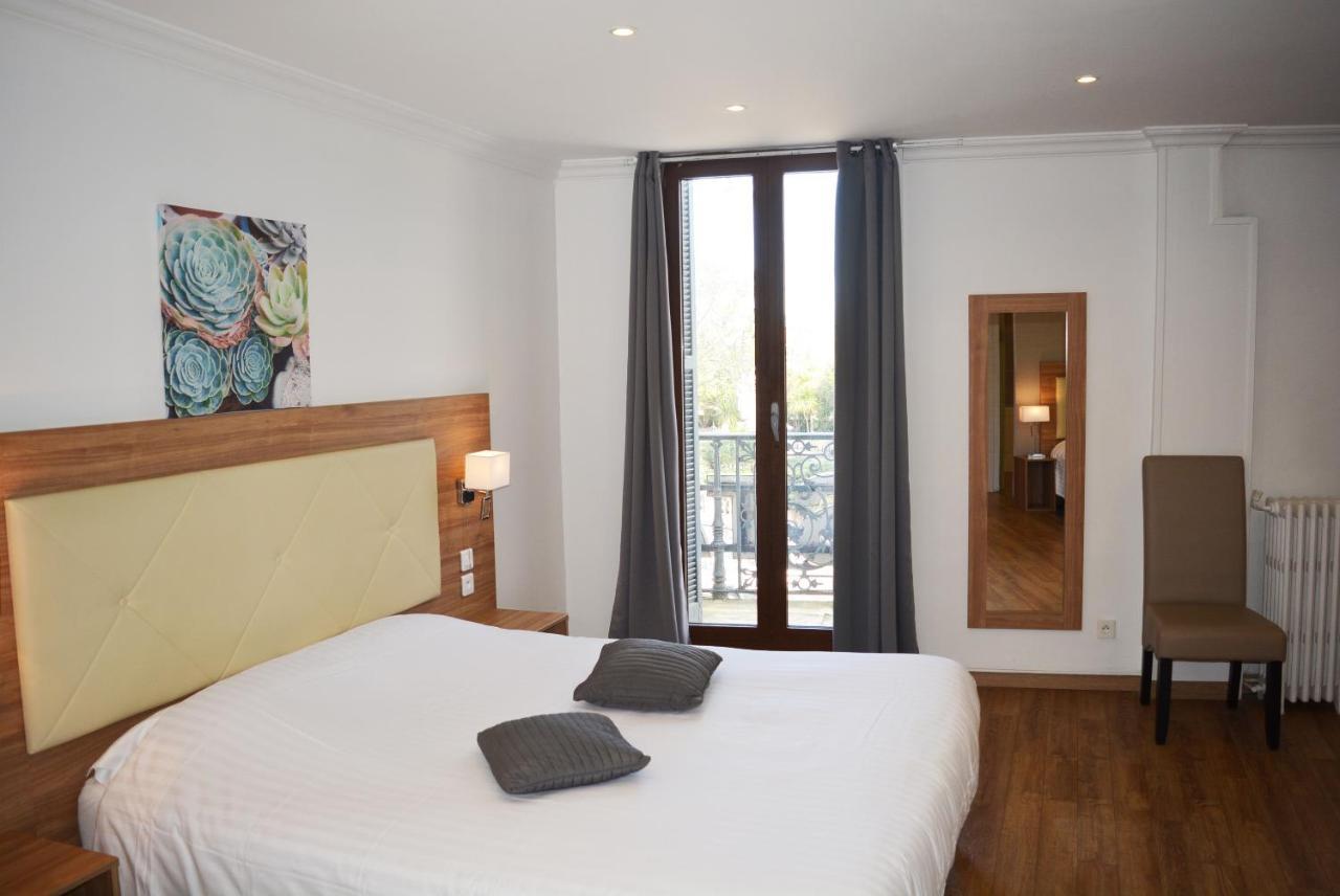 Le Grand Hotel Moliere Pézenas Екстериор снимка