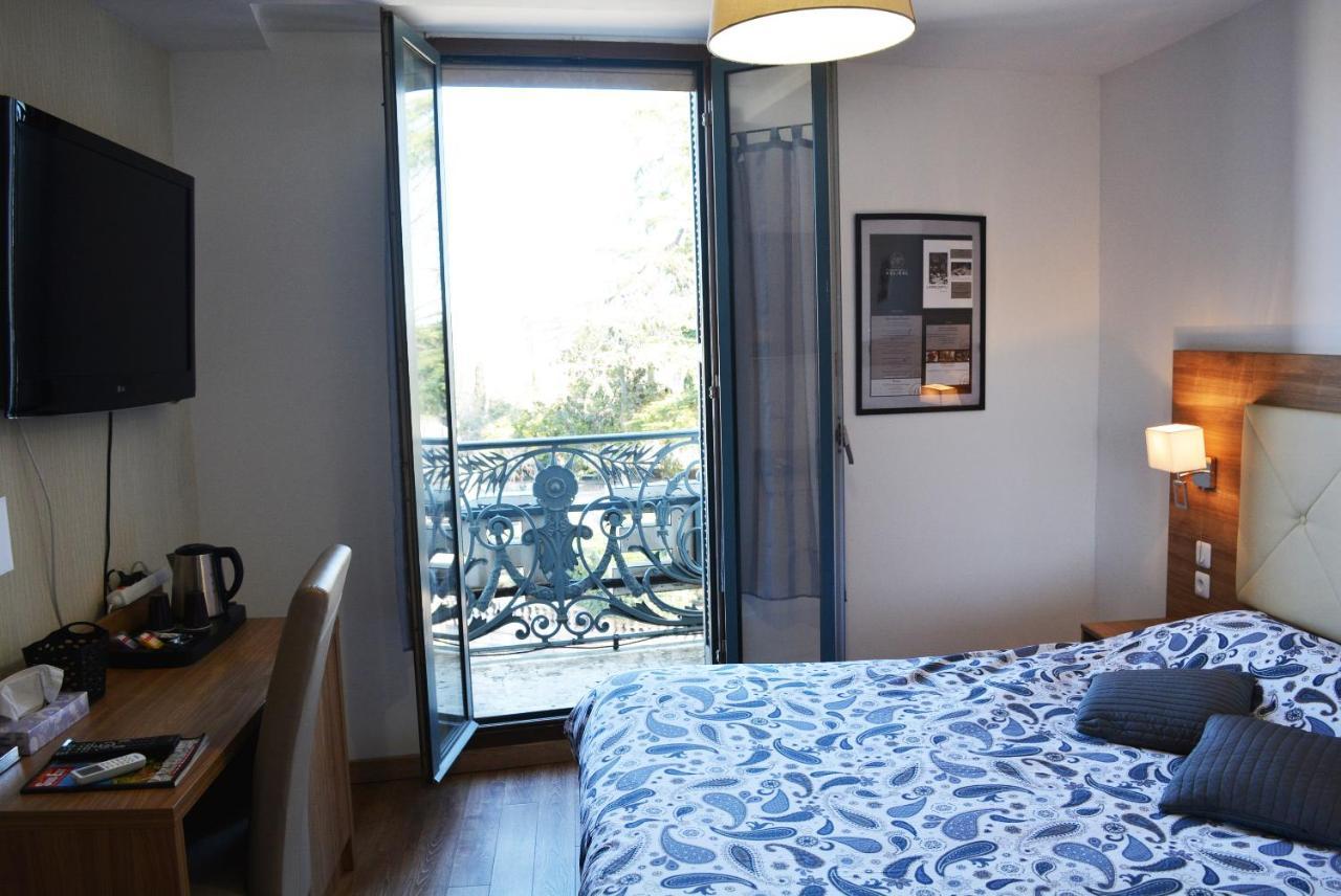 Le Grand Hotel Moliere Pézenas Екстериор снимка
