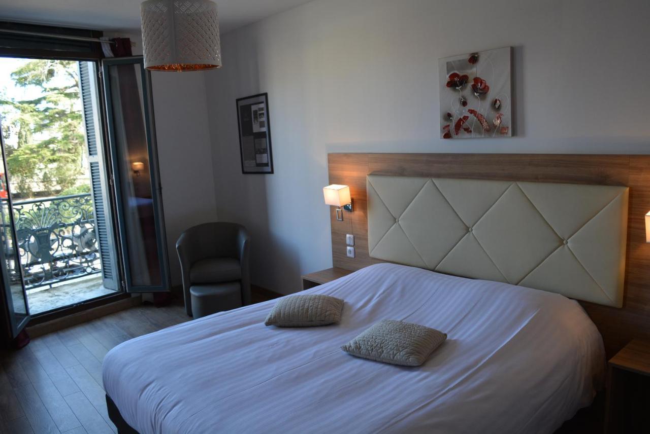Le Grand Hotel Moliere Pézenas Екстериор снимка
